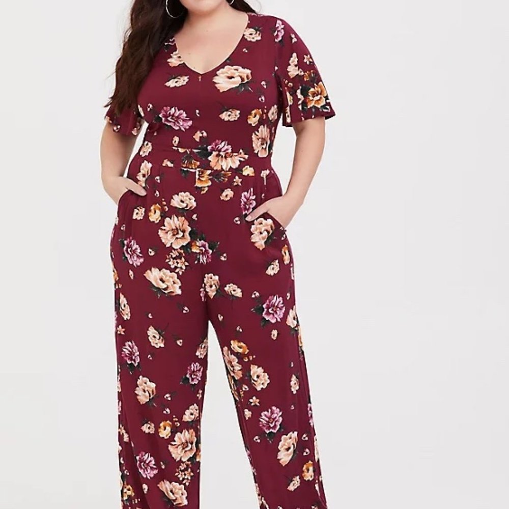 Torrid Challis Wide- Leg Burgundy Floral Jumpsuit w/ Pockets | Plus Size | Sz 1